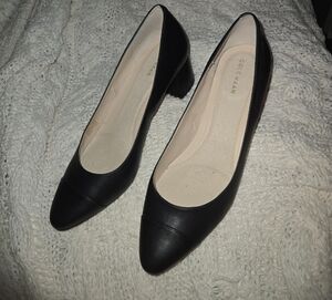 Cole Hann Size 8.5 B The Go To Block Heel - Black Cap Toe